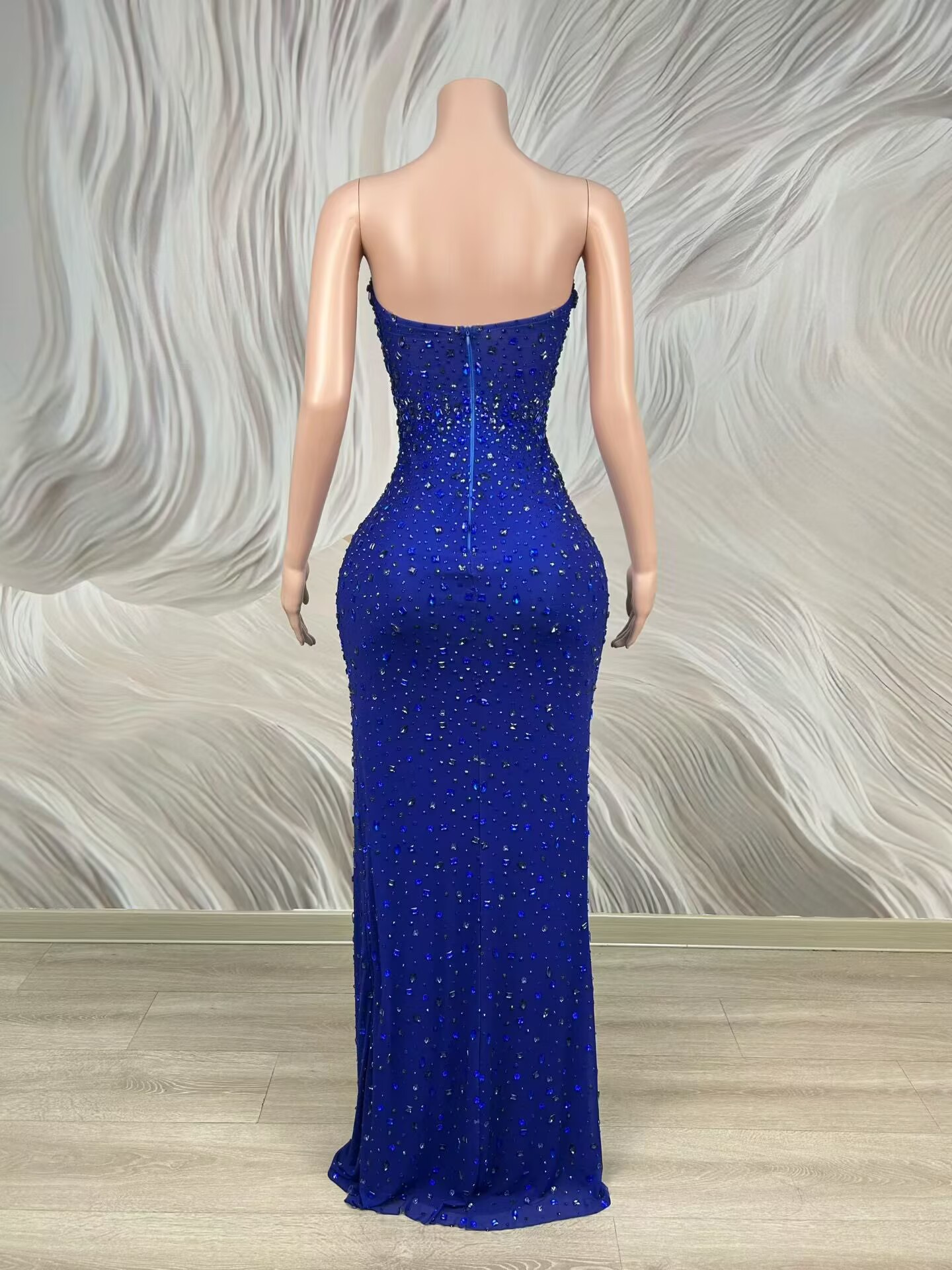 Błyszcząca, niebieska suknia w – Women Luxury Formal Wear recenzja i cena