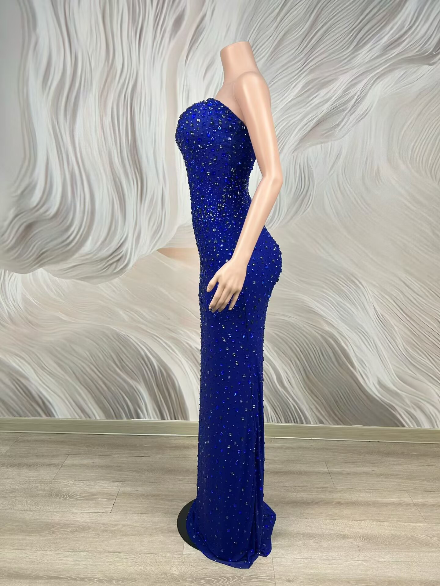Błyszcząca, niebieska suknia w – Women Luxury Formal Wear recenzja i cena